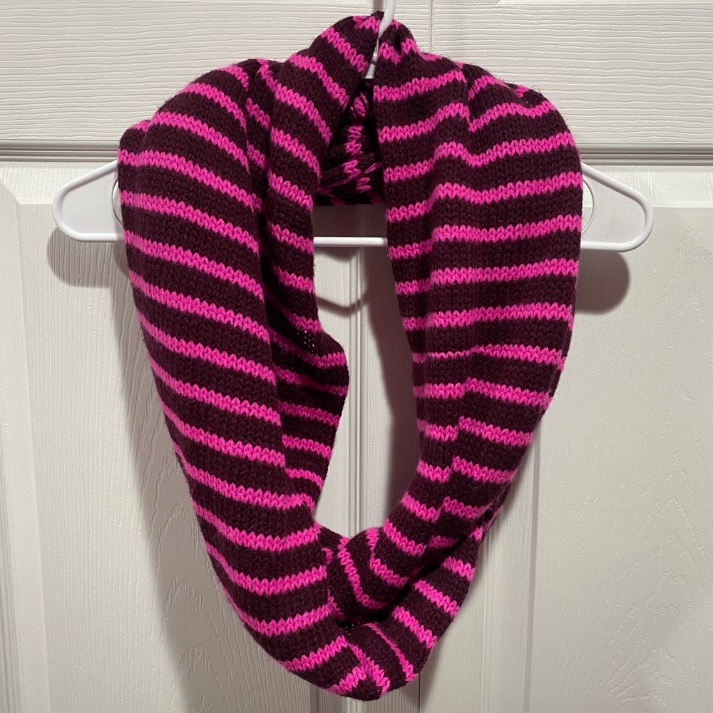 FOREVER 21 Warm Knitted Infinity Scarf with Pink & Maroon Stripes - one size